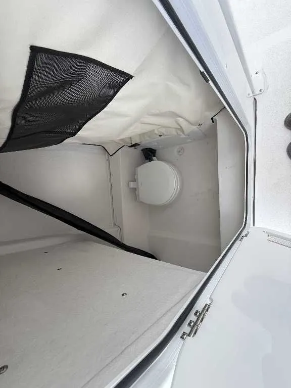 Slide: The Image of Sea Fox 248 Commander 2026 - 8