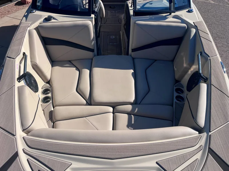 Slide: The Image of Centurion Nv233 2025 - 13