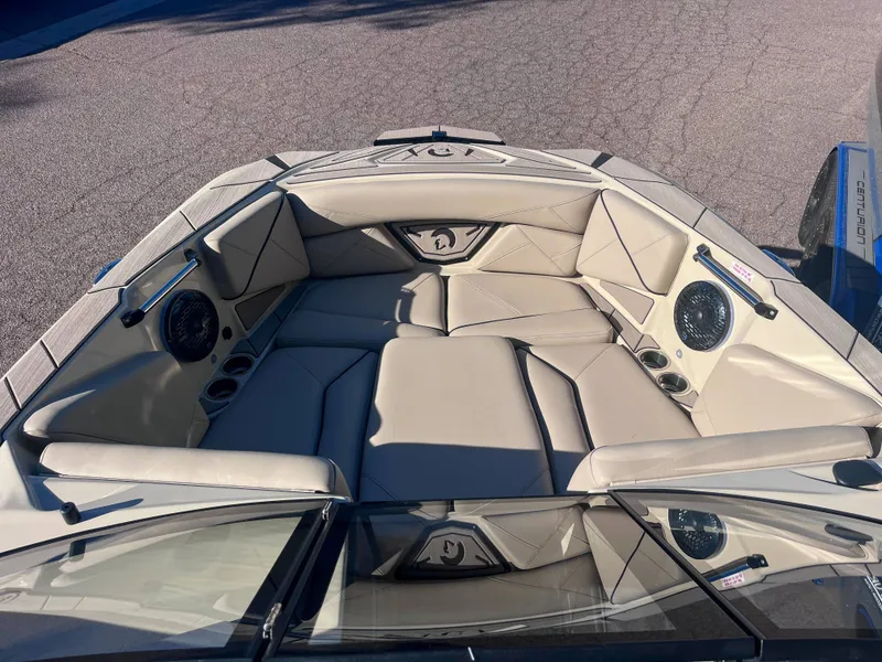 Slide: The Image of Centurion Nv233 2025 - 19