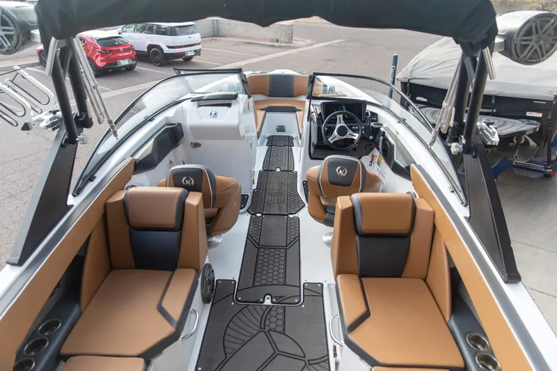 Slide: The Image of Scarab 255ID Wake 2022 - 17