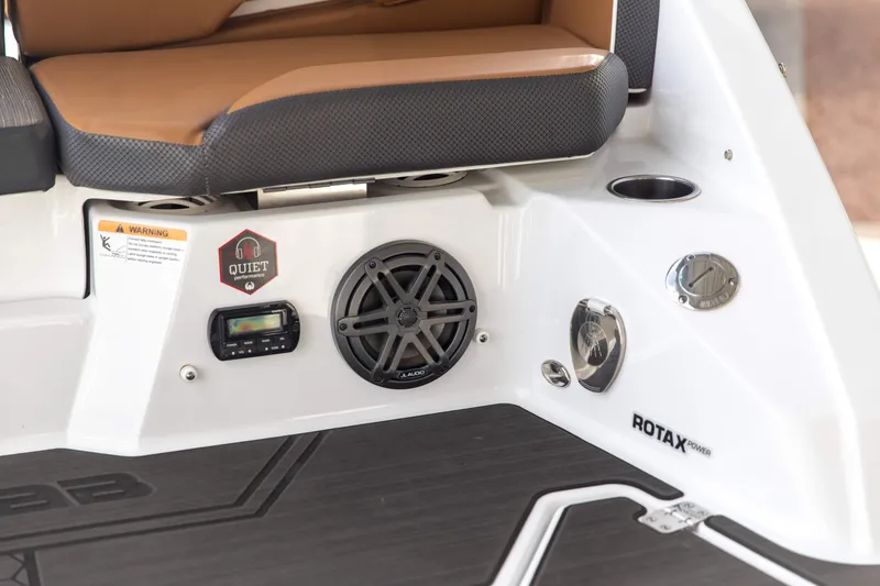 Slide: The Image of Scarab 255ID Wake 2022 - 6