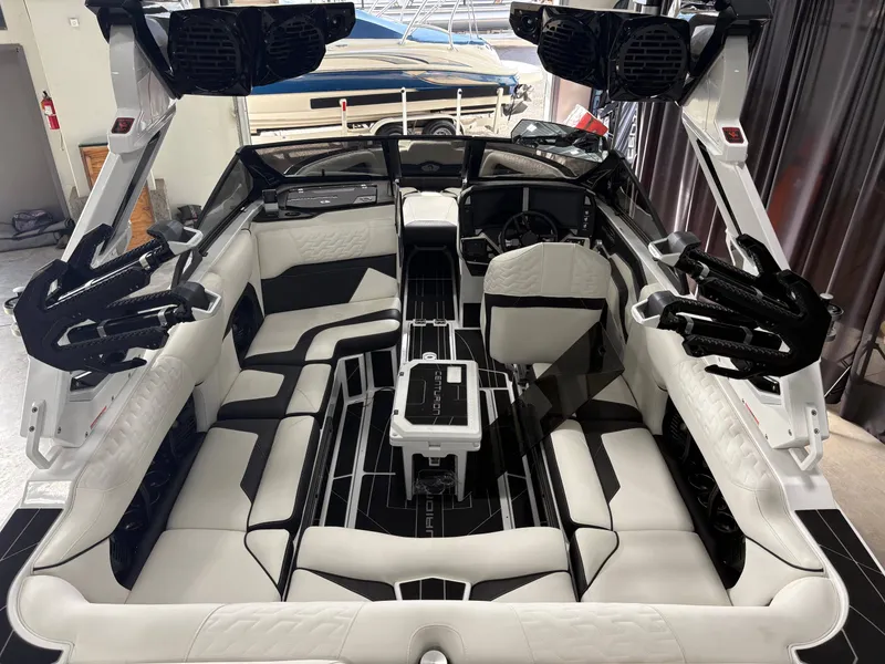 Slide: The Image of Centurion Ri230 2025 - 5