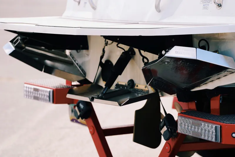 Slide: The Image of MasterCraft XT22 2021 - 21