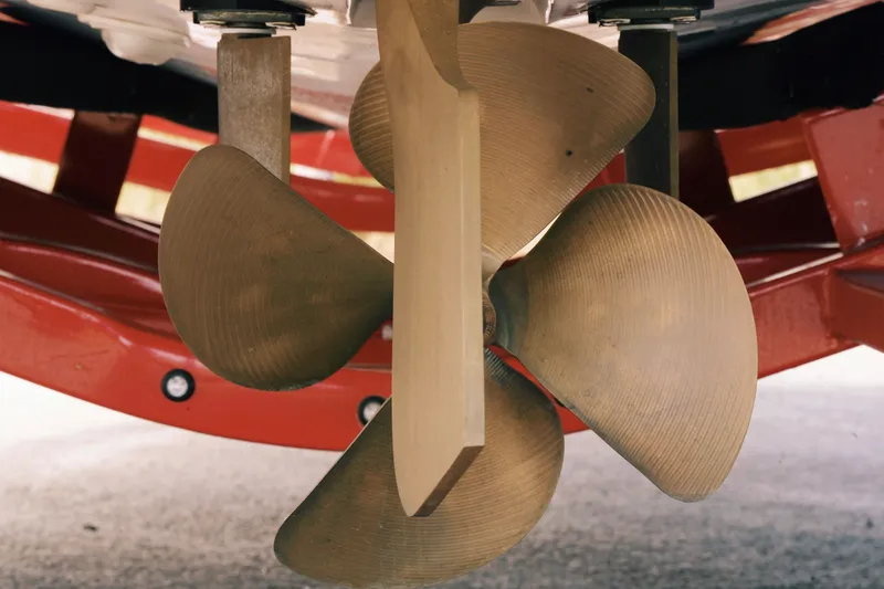 Slide: The Image of MasterCraft XT22 2021 - 22