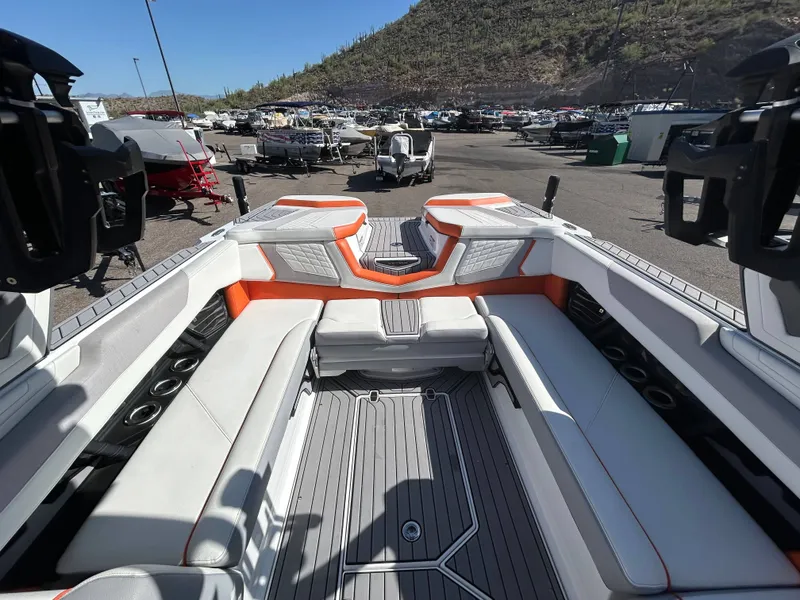 Slide: The Image of Nautique G25 2021 - 6