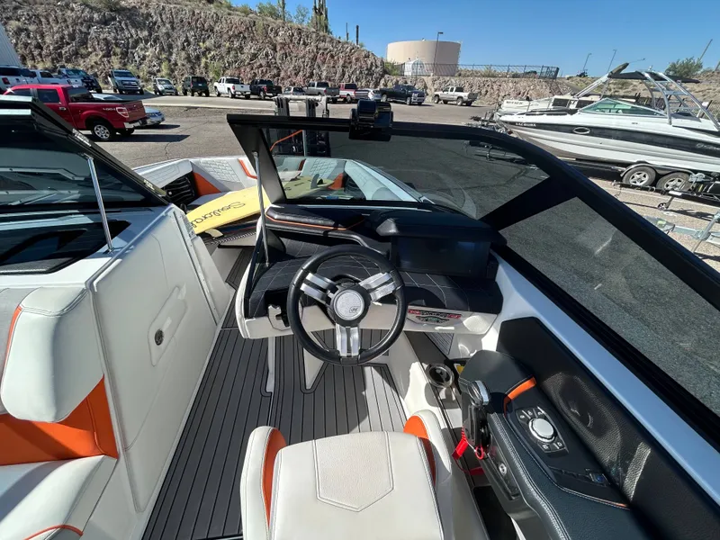 Slide: The Image of Nautique G25 2021 - 7