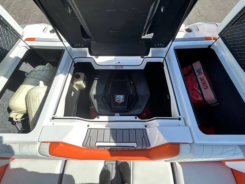 Slide: The Image of Nautique G25 2021 - 9