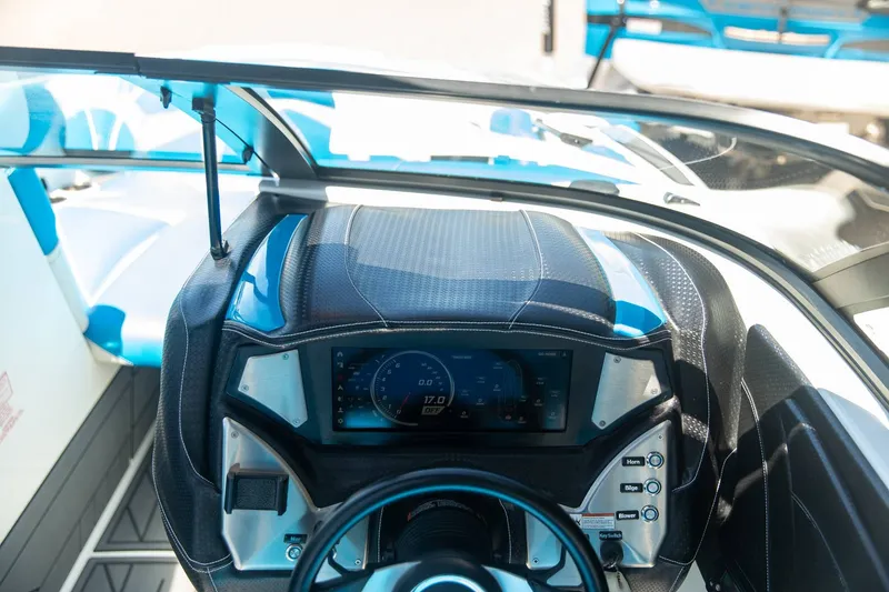 Slide: The Image of Centurion Fi25 2019 - 10