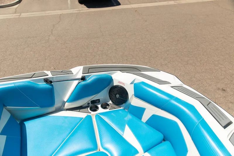 Slide: The Image of Centurion Fi25 2019 - 13