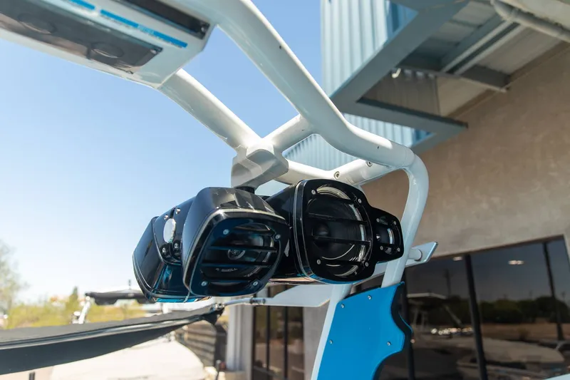 Slide: The Image of Centurion Fi25 2019 - 4