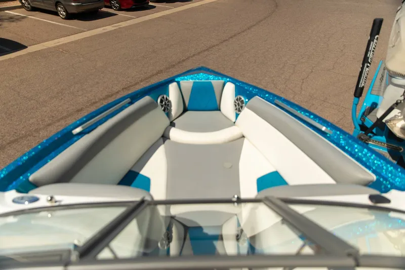 Slide: The Image of Tigé R23 2019 - 11