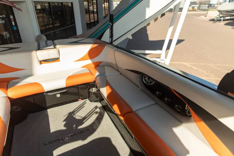 Slide: The Image of Centurion Enzo SV244 2014 - 10