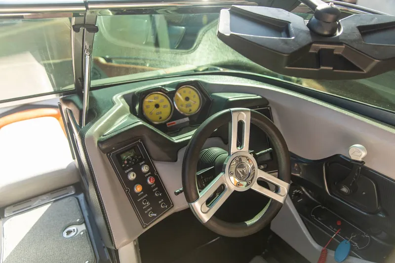 Slide: The Image of Centurion Enzo SV244 2014 - 4