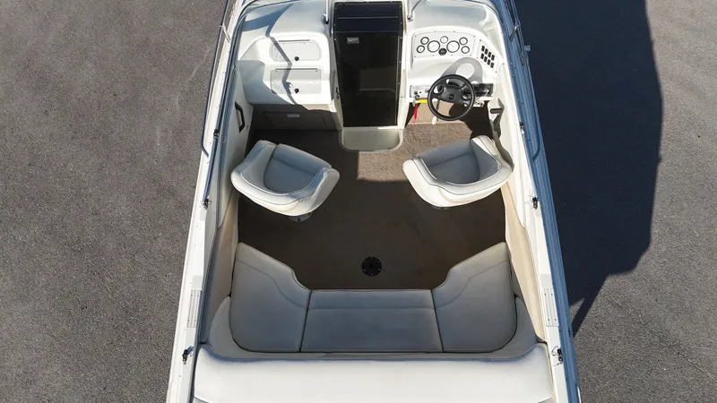 Slide: The Image of Seaswirl 230 Cuddy Cabin 1997 - 10