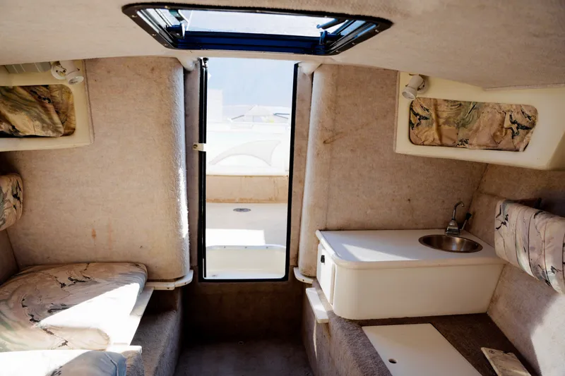 Slide: The Image of Seaswirl 230 Cuddy Cabin 1997 - 21