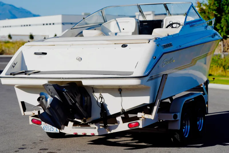 Slide: The Image of Seaswirl 230 Cuddy Cabin 1997 - 8