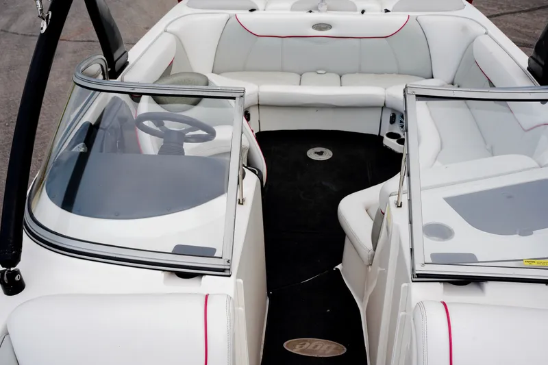 Slide: The Image of Tige V22 2006 - 17