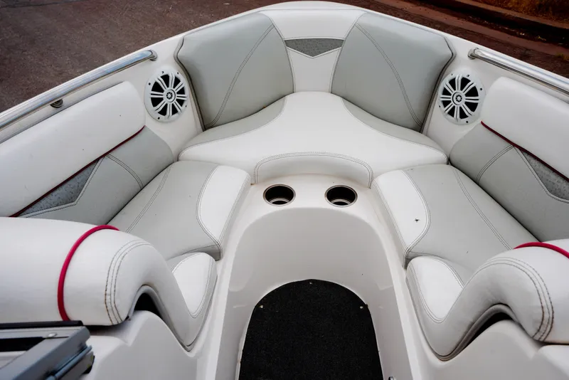 Slide: The Image of Tige V22 2006 - 18