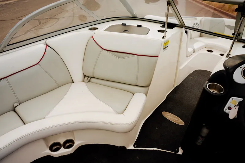 Slide: The Image of Tige V22 2006 - 23