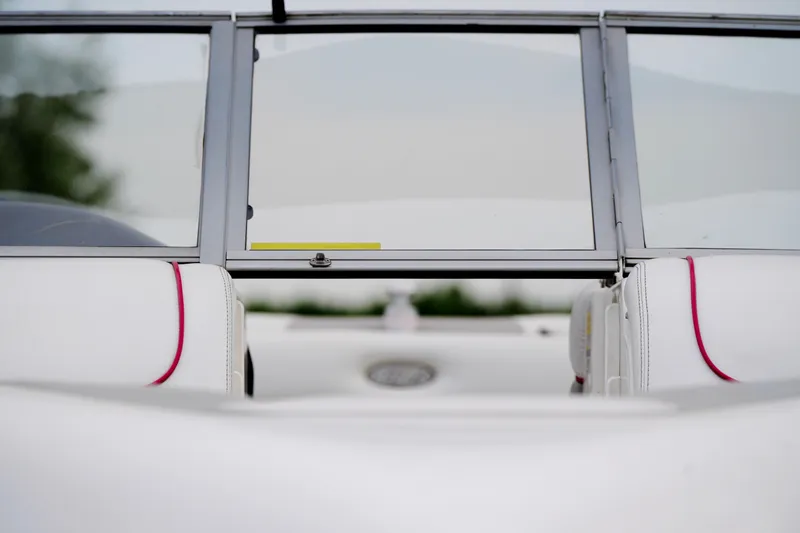 Slide: The Image of Tige V22 2006 - 29