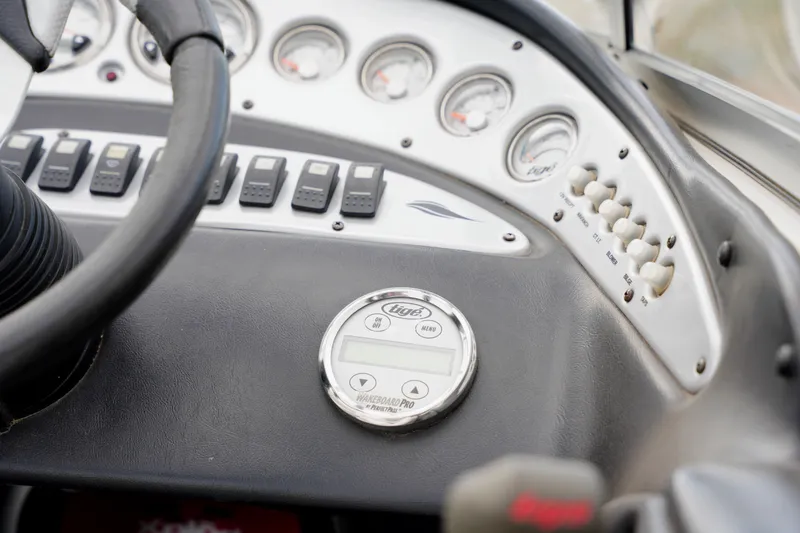 Slide: The Image of Tige V22 2006 - 31