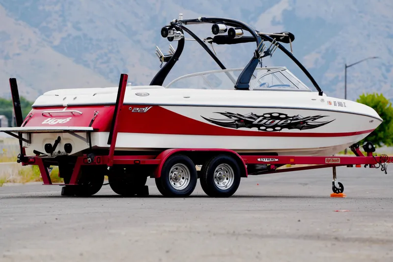 Slide: The Image of Tige V22 2006 - 4