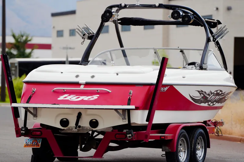 Slide: The Image of Tige V22 2006 - 8