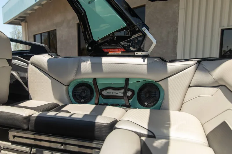 Slide: The Image of Centurion Ri230 2022 - 8