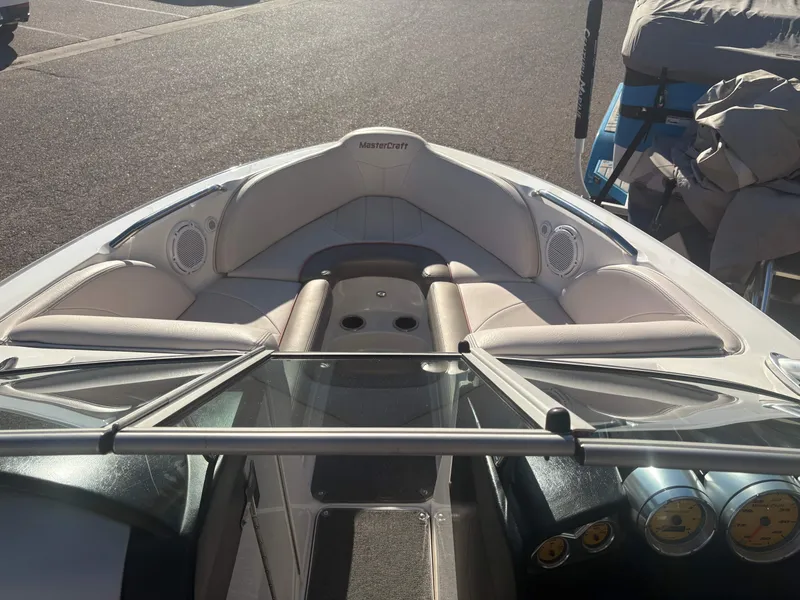 Slide: The Image of MasterCraft X30 2006 - 10