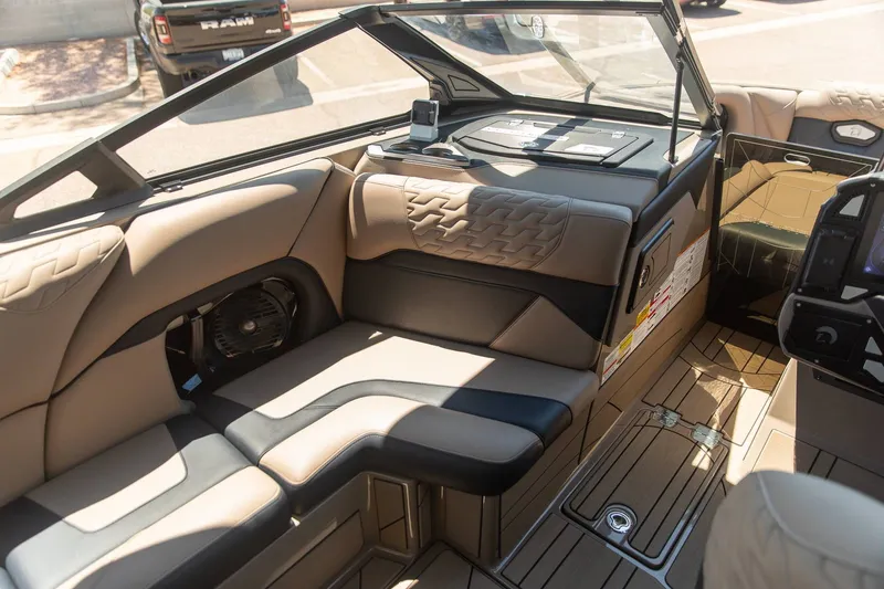 Slide: The Image of Centurion Ri230 2026 - 9