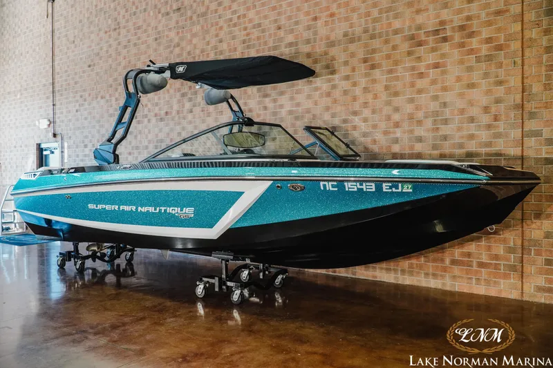 Slide: The Image of Nautique GS22 2018 - 3