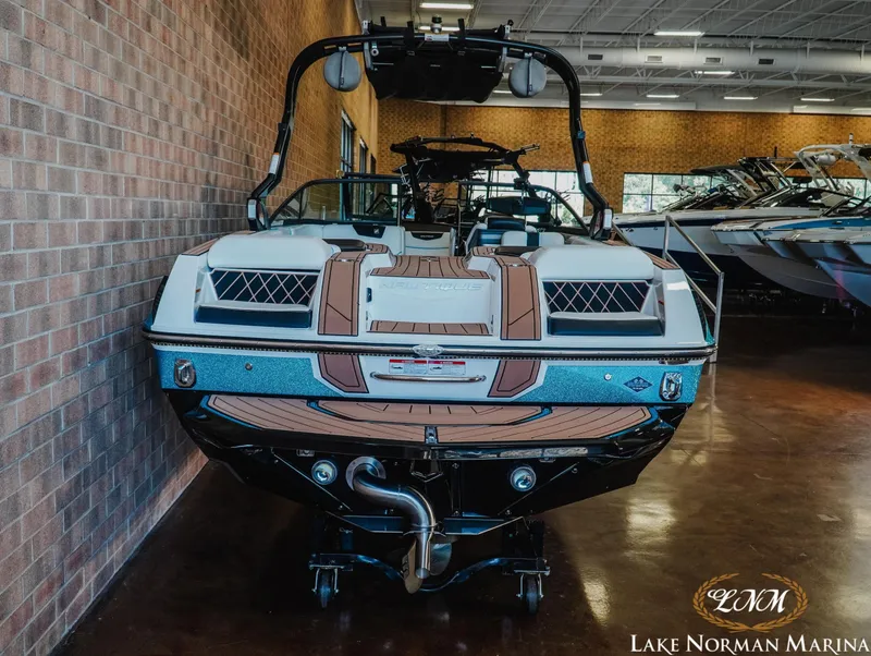 Slide: The Image of Nautique GS22 2018 - 8