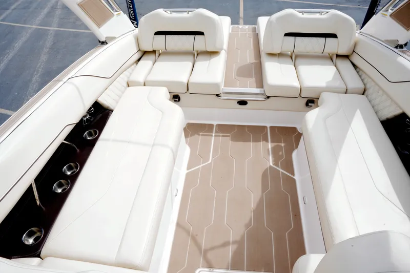 Slide: The Image of Regal LS6 Surf 2021 - 17