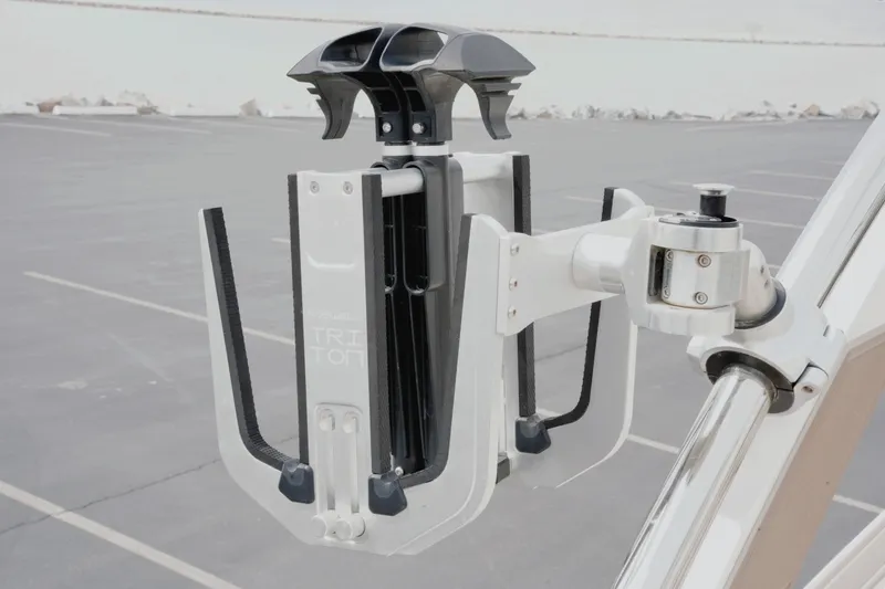 Slide: The Image of Regal LS6 Surf 2021 - 23