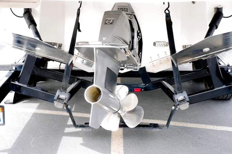 Slide: The Image of Regal LS6 Surf 2021 - 28