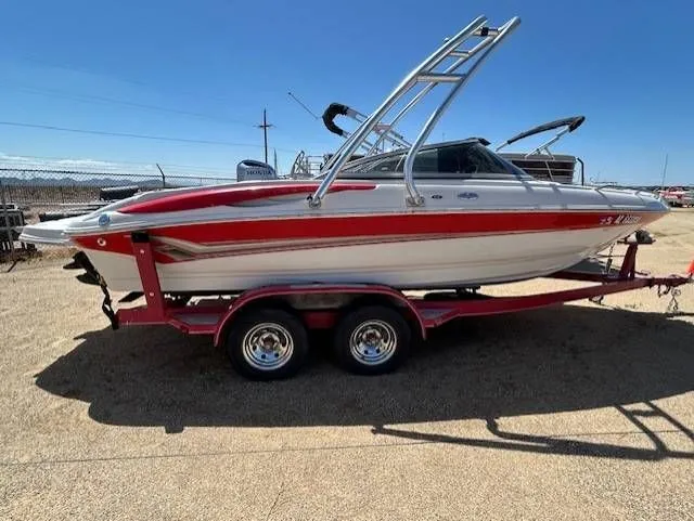 The Image of Crownline Boats 216gs 2004 - 1