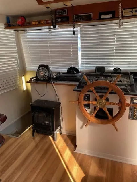 Slide: The Image of Holiday Mansion SC HOUSE BOAT 1982 - 5