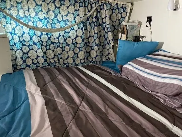 Slide: The Image of Holiday Mansion SC HOUSE BOAT 1982 - 7