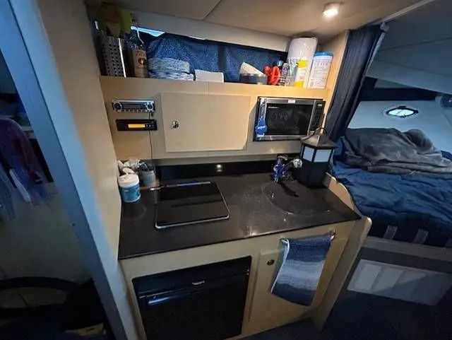 Slide: The Image of Bayliner 285 Cruiser SB 2011 - 11