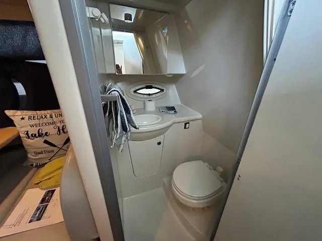 Slide: The Image of Bayliner 285 Cruiser SB 2011 - 4