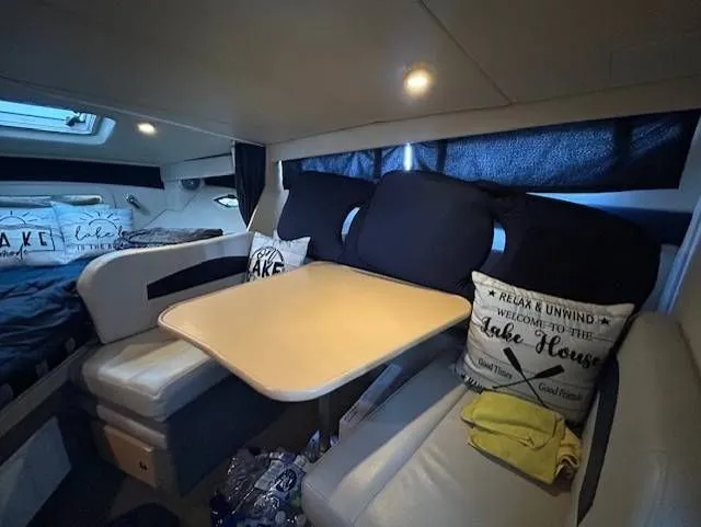 Slide: The Image of Bayliner 285 Cruiser SB 2011 - 9