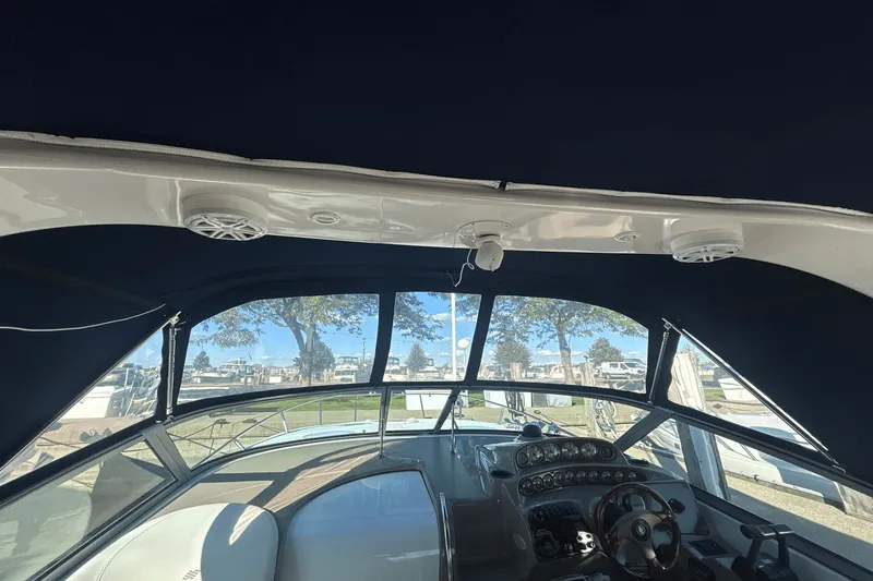 Slide: The Image of Four Winns 288 Vista 2004 - 29