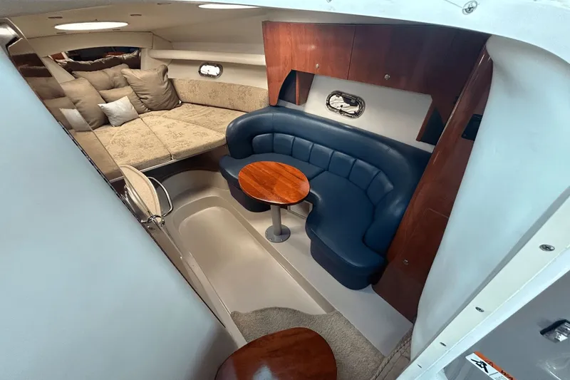 Slide: The Image of Four Winns 288 Vista 2004 - 34