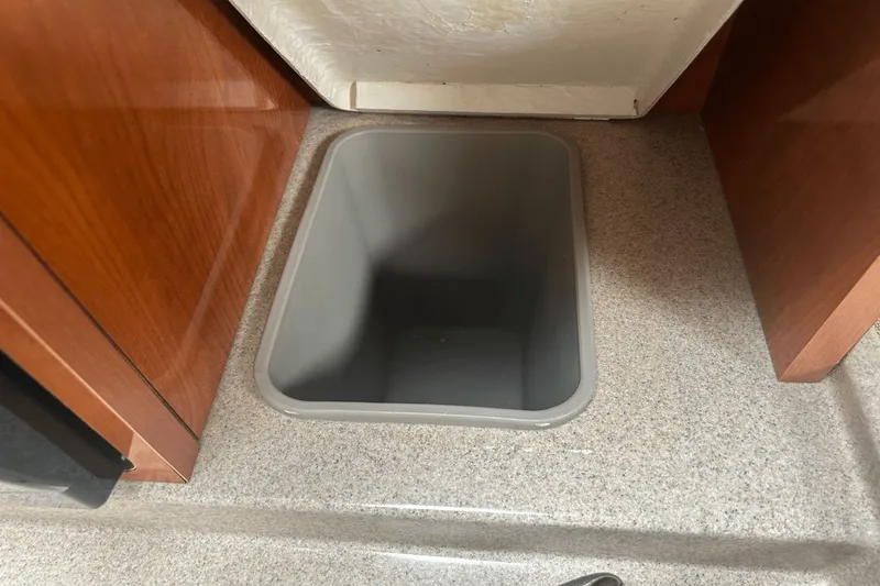 Slide: The Image of Four Winns 288 Vista 2004 - 40