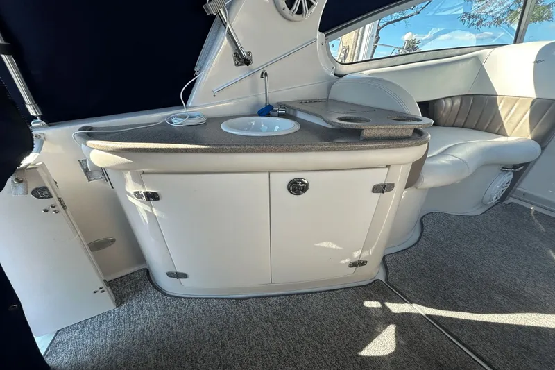 Slide: The Image of Four Winns 288 Vista 2004 - 9