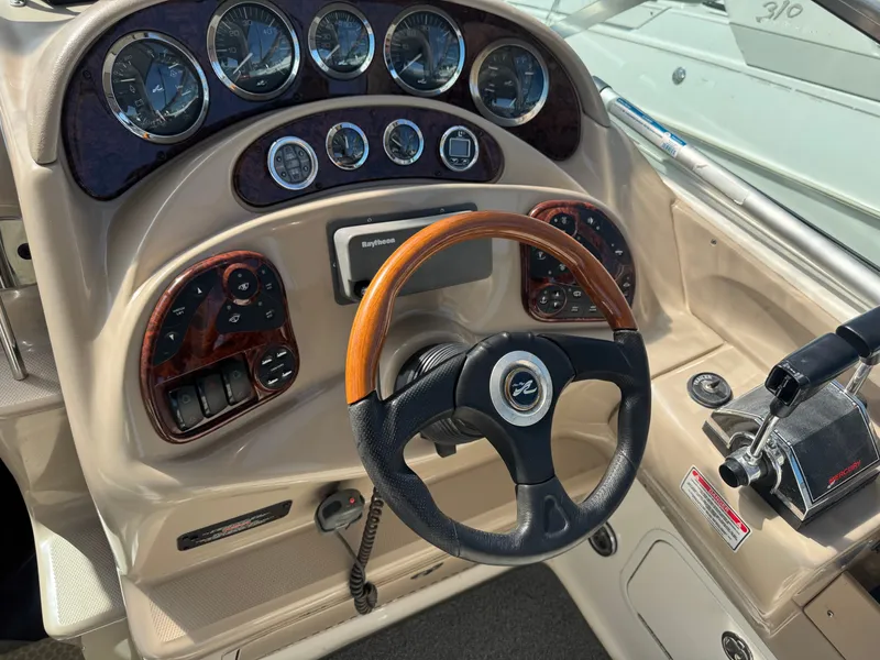 Slide: The Image of Sea Ray 280 Sundancer 2001 - 11