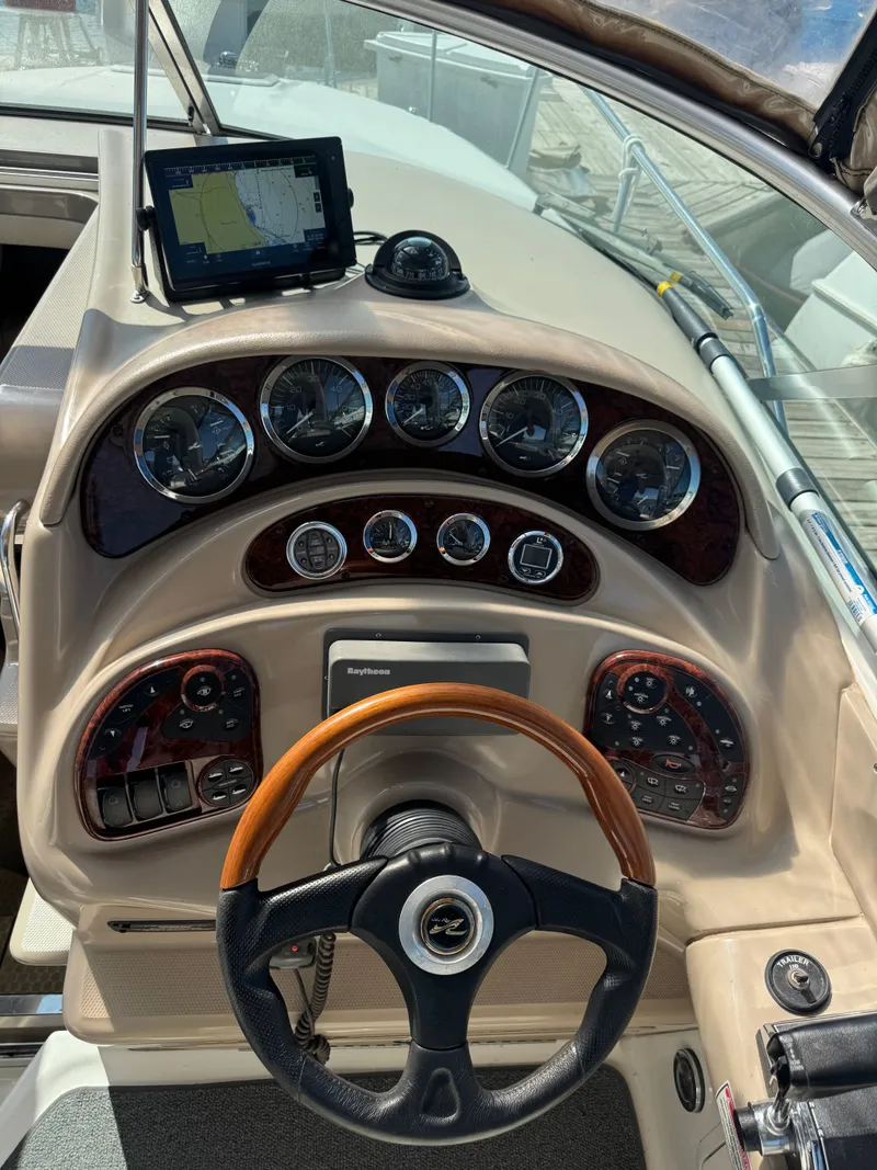 Slide: The Image of Sea Ray 280 Sundancer 2001 - 9