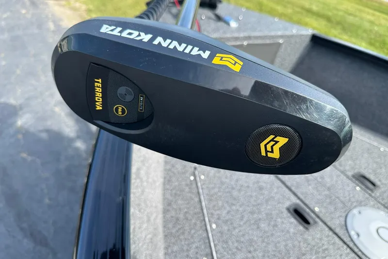 Slide: The Image of Minn Kota Terrova motor on 2026 Lund 1650 Rebel XL Sport boat. - 23