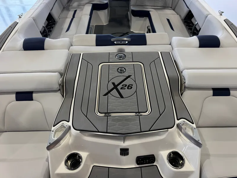 Slide: The Image of MasterCraft X26 2021 - 10