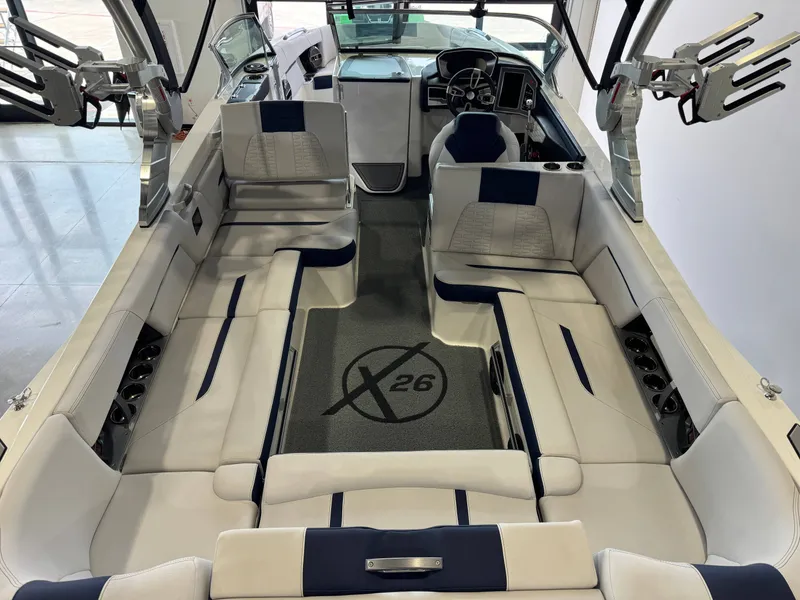 Slide: The Image of MasterCraft X26 2021 - 15